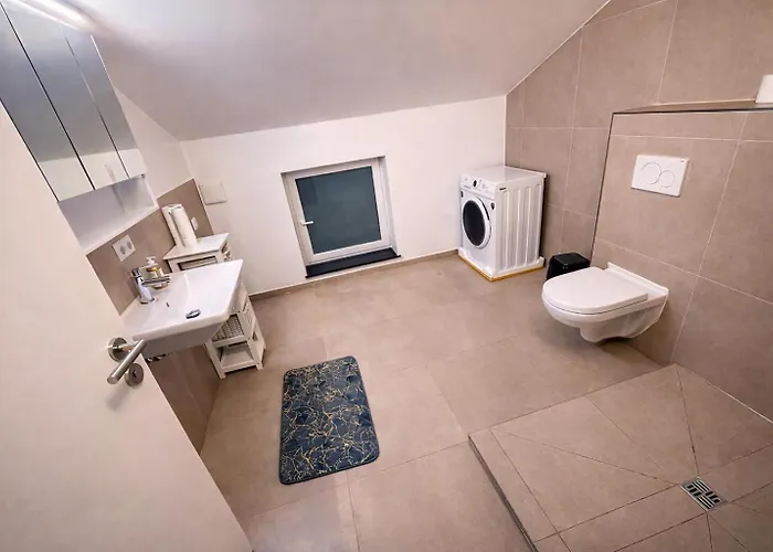 Center With Style & Tranquility Apartment *